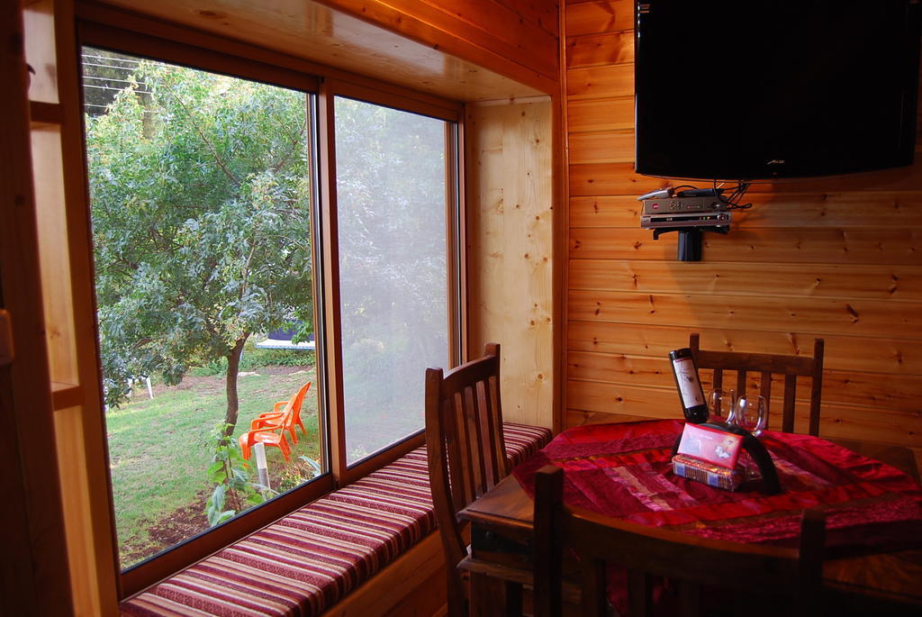 Nofesh Ne'Eman Villa Amirim Bilik gambar